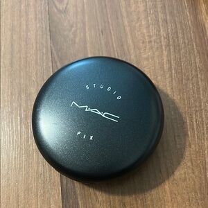 MAC Studio Fix Compact
